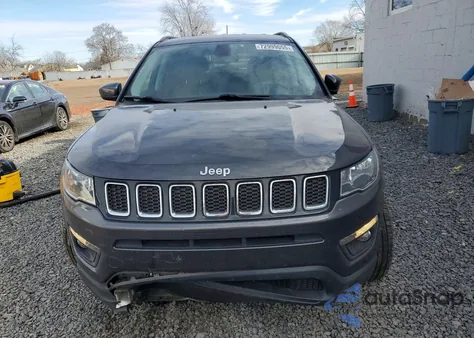 2019 Jeep Compass Latitude из США, поврежденный, VIN 3C4NJDBB2KT735741